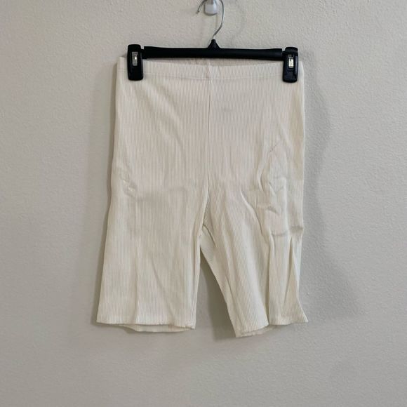 Fashion Nova My Way Biker Shorts & Zip Up Set in White Size Medium - Picture 11 of 13